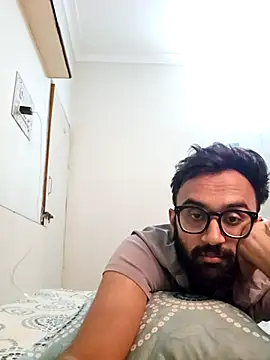 love4shownude online show from October 18, 2025, 4:48 am