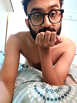 love4shownude online show from October 19, 2025, 4:02 am