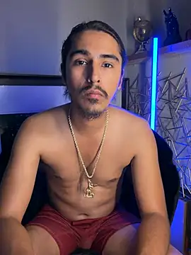 Snapshot of jrrichforever chatting on February 15, 2026, 5:15 am jrrichforever online show from February 15, 2026, 5:15 am
