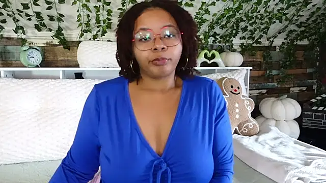 -khayaparker online show from March 7, 2025, 1:51 pm