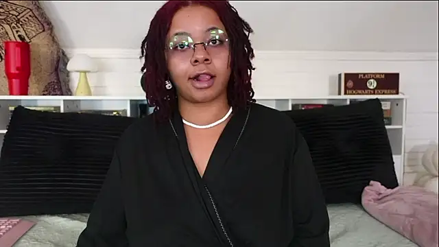 -khayaparker online show from March 6, 2026, 1:18 pm