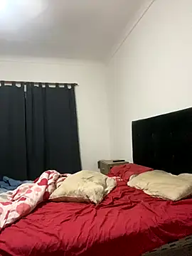 Snapshot of carlos01172011 chatting on December 17, 2025, 12:00 pm carlos01172011 online show from December 17, 2025, 12:00 pm