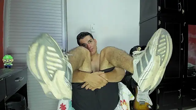 VincentSavage online show from February 10, 2026, 12:37 am