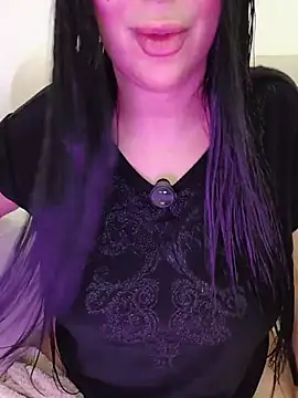 Snapshot of Queen_sousou chatting on July 5, 2026, 9:22 pm Queen sousou online show from July 5, 2026, 9:22 pm