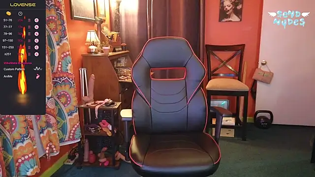 Snapshot of Good-Juju chatting on October 5, 2025, 6:34 am Good-Juju online show from October 5, 2025, 6:34 am