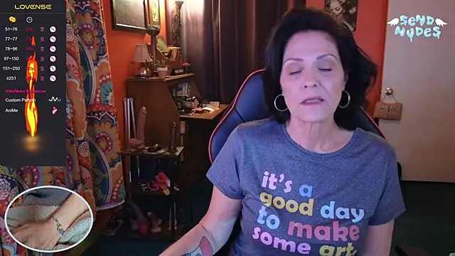 Snapshot of Good-Juju chatting on October 26, 2025, 12:05 am Good-Juju online show from October 26, 2025, 12:05 am