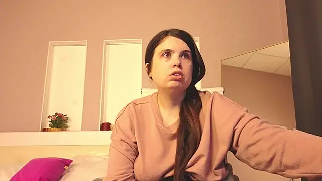 Snapshot of BattyMoll chatting on February 5, 2025, 2:05 pm BattyMoll online show from February 5, 2025, 2:05 pm