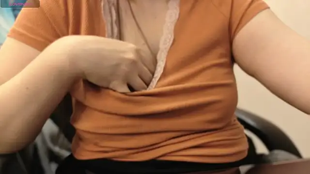 Snapshot of BattyMoll chatting on November 30, 2025, 3:27 pm BattyMoll online show from November 30, 2025, 3:27 pm