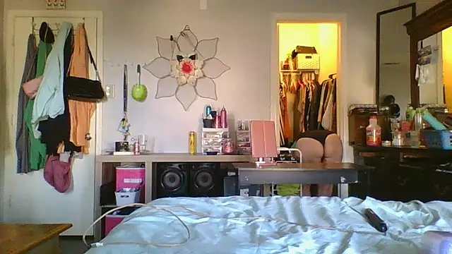 Snapshot of JadeDaMilf chatting on February 28, 2025, 2:09 pm JadeDaMilf online show from February 28, 2025, 2:09 pm