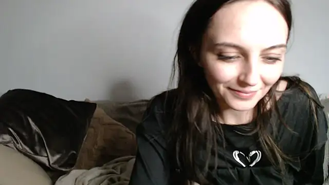 Snapshot of Katze22 chatting on December 11, 2024, 3:15 pm Katze22 online show from December 11, 2024, 3:15 pm