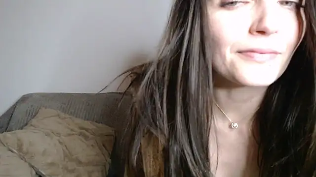 Snapshot of Katze22 chatting on December 24, 2024, 9:11 pm Katze22 online show from December 24, 2024, 9:11 pm