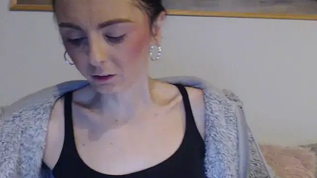 cleophee online show from February 19, 2026, 6:53 am