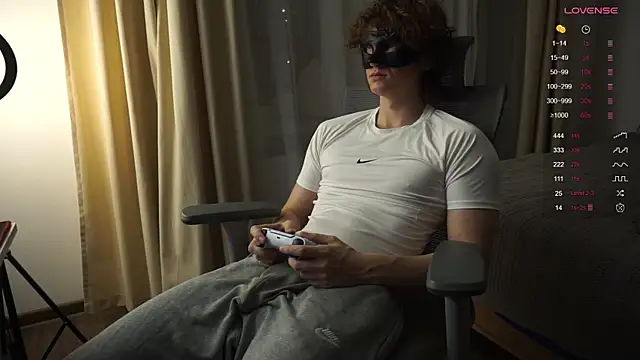 BumBuster69 online show from November 1, 2025, 6:32 pm