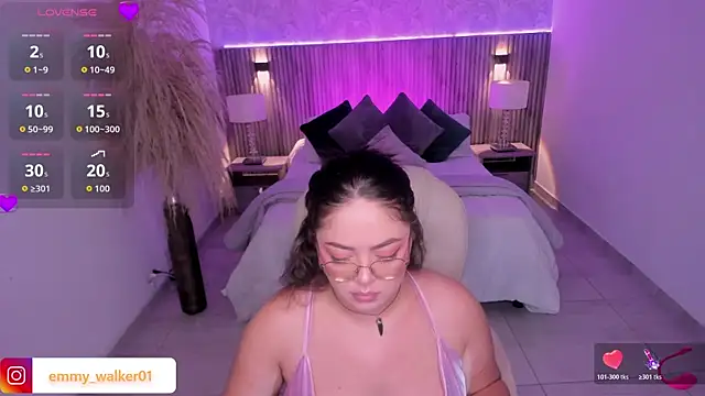 emmy walker online show from October 28, 2025, 11:14 am