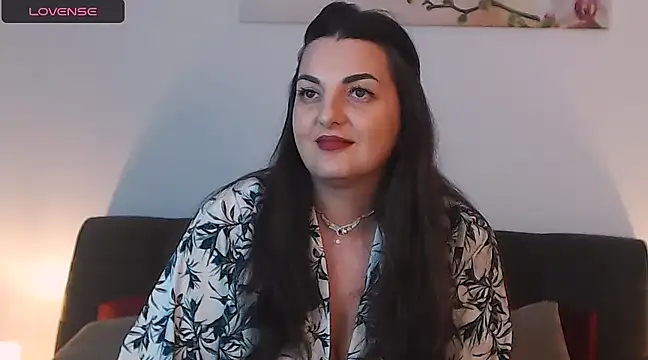 Snapshot of itsyourlady chatting on December 22, 2024, 2:06 pm itsyourlady online show from December 22, 2024, 2:06 pm