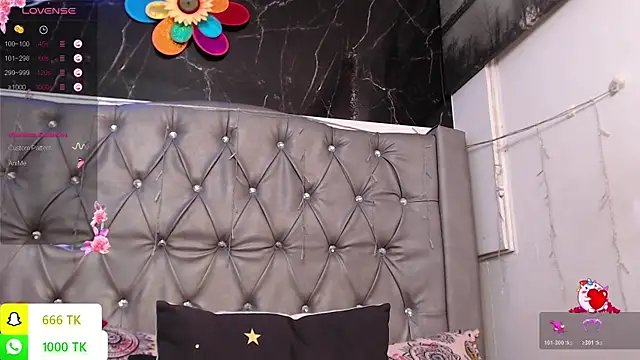 LAILAGUMMY online show from July 14, 2026, 5:29 pm