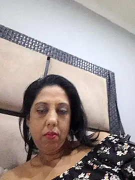 Snapshot of Mahi4luv chatting on December 7, 2024, 10:06 pm Mahi4luv online show from December 7, 2024, 10:06 pm