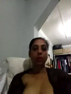 Snapshot of Mahi4luv chatting on October 10, 2025, 11:59 pm Mahi4luv online show from October 10, 2025, 11:59 pm