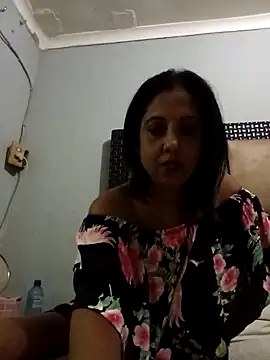 Mahi4luv online show from April 26, 2026, 7:44 pm