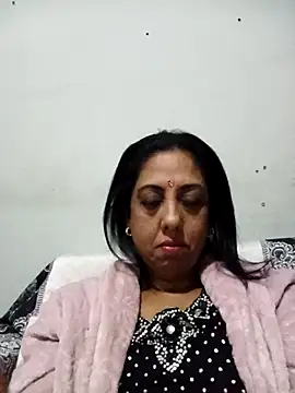 Snapshot of Mahi4luv chatting on August 1, 2026, 11:58 pm Mahi4luv online show from August 1, 2026, 11:58 pm