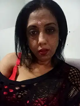 Snapshot of Mahi4luv chatting on August 2, 2026, 10:30 pm Mahi4luv online show from August 2, 2026, 10:30 pm