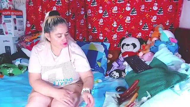 estrellita fugaz16x online show from February 25, 2026, 2:21 am