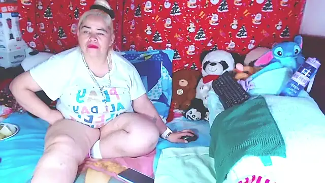 estrellita fugaz16x online show from March 17, 2026, 4:17 am