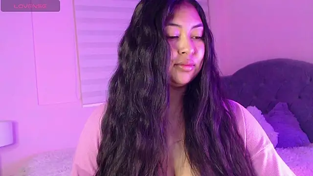 Snapshot of Pocahontas_power chatting on December 7, 2024, 5:09 pm Pocahontas power online show from December 7, 2024, 5:09 pm