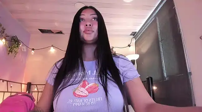 Snapshot of Pocahontas_power chatting on February 20, 2025, 6:02 pm Pocahontas power online show from February 20, 2025, 6:02 pm