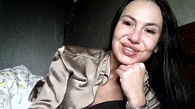 Snapshot of JulianaGold1 chatting on March 29, 2026, 6:52 pm JulianaGold1 online show from March 29, 2026, 6:52 pm