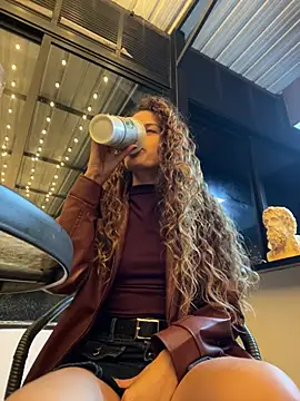 Snapshot of alana15 chatting on March 14, 2025, 1:05 am alana15 online show from March 14, 2025, 1:05 am