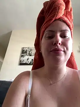 Snapshot of AlisaWhite chatting on March 17, 2026, 2:09 pm AlisaWhite online show from March 17, 2026, 2:09 pm