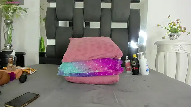 tanyyaa online show from January 12, 2025, 4:18 pm