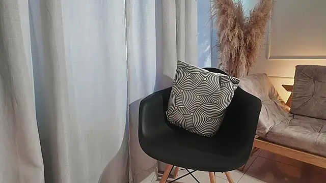 Snapshot of valcamtina chatting on October 29, 2025, 1:24 pm valcamtina online show from October 29, 2025, 1:24 pm