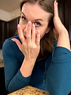 MaiseKnox online show from March 31, 2026, 10:21 pm