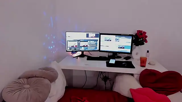 aryahunt1 online show from September 15, 2025, 10:04 am