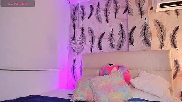 Snapshot of Vivi_prinncess chatting on February 13, 2026, 11:23 pm Vivi prinncess online show from February 13, 2026, 11:23 pm