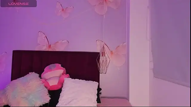 Vivi prinncess online show from March 17, 2026, 11:52 pm