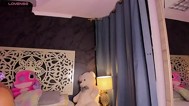 Vivi prinncess online show from May 16, 2026, 11:14 pm