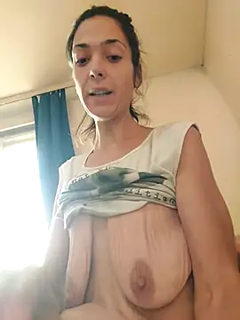 Snapshot of JoLeNe27 chatting on September 21, 2025, 4:58 am JoLeNe27 online show from September 21, 2025, 4:58 am