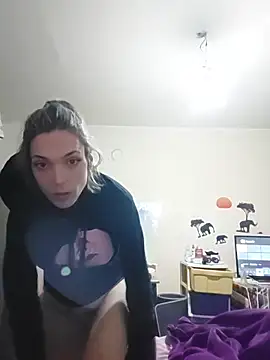 Snapshot of JoLeNe27 chatting on December 13, 2025, 7:53 pm JoLeNe27 online show from December 13, 2025, 7:53 pm