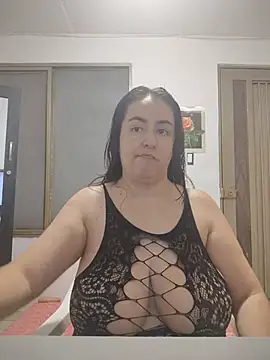 Snapshot of rosahills chatting on July 10, 2026, 8:44 pm rosahills online show from July 10, 2026, 8:44 pm