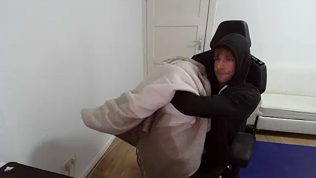 fit ass 2021 online show from January 11, 2026, 12:21 pm