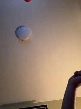 Snapshot of Flakka95 chatting on February 16, 2025, 4:53 am Flakka95 online show from February 16, 2025, 4:53 am