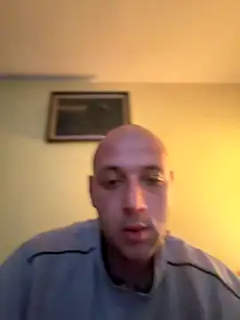 Snapshot of Flakka95 chatting on November 12, 2025, 2:01 am Flakka95 online show from November 12, 2025, 2:01 am