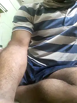 xxxsexy27 online show from February 3, 2026, 9:09 pm