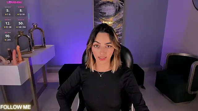 MelissaMoore  online show from October 24, 2025, 3:03 am