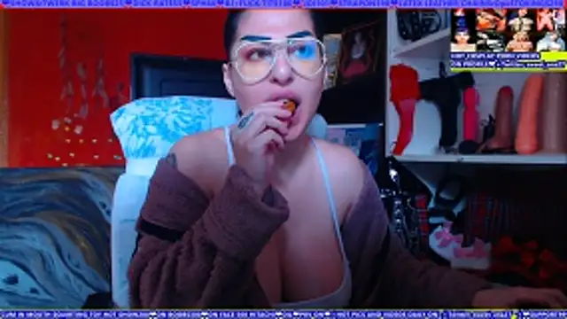 Snapshot of cuminmenowbbyx chatting on May 25, 2026, 12:44 pm cuminmenowbbyx online show from May 25, 2026, 12:44 pm