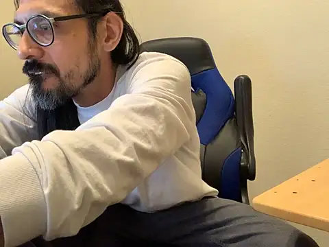 Youreherewithme online show from January 28, 2025, 8:47 am