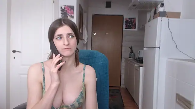 Snapshot of simyhvn chatting on February 6, 2025, 11:21 am simyhvn online show from February 6, 2025, 11:21 am